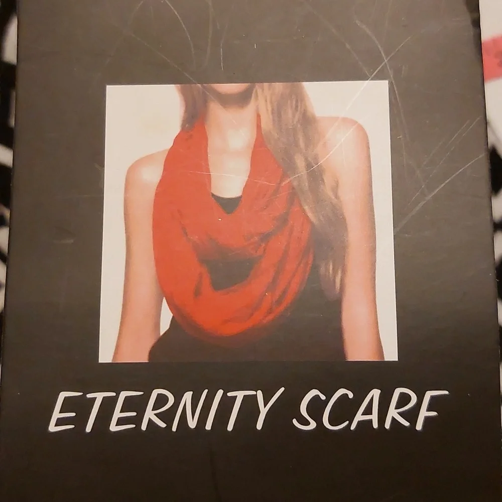 Eternity Scarf in Black and White Plaid NWT